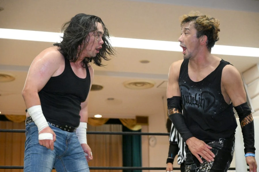 メインイベント　スピリット・オブ・ガンバレ世界無差別級選手権次期挑戦者決定戦