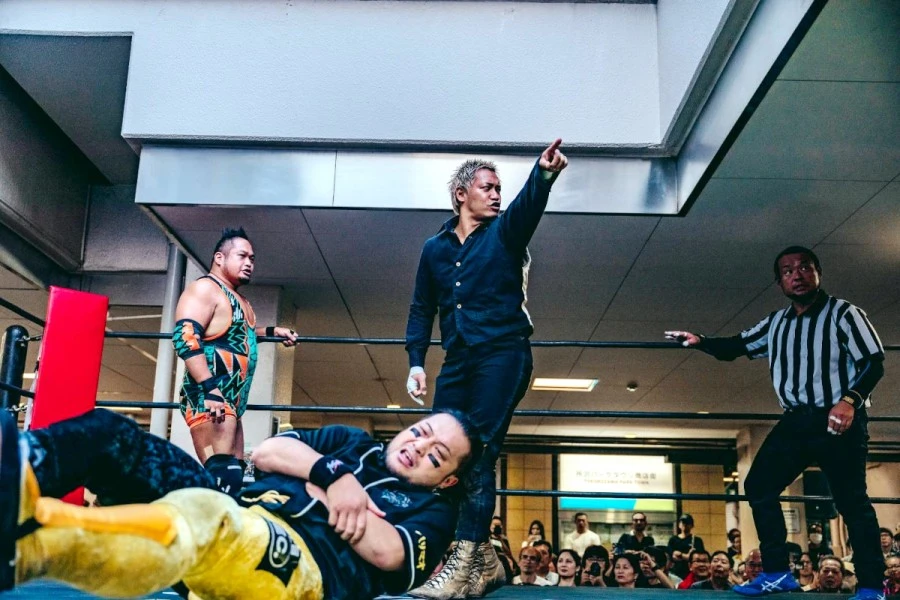 セミファイナル・スピリット・オブ・ガンバレ世界タッグ選手権試合